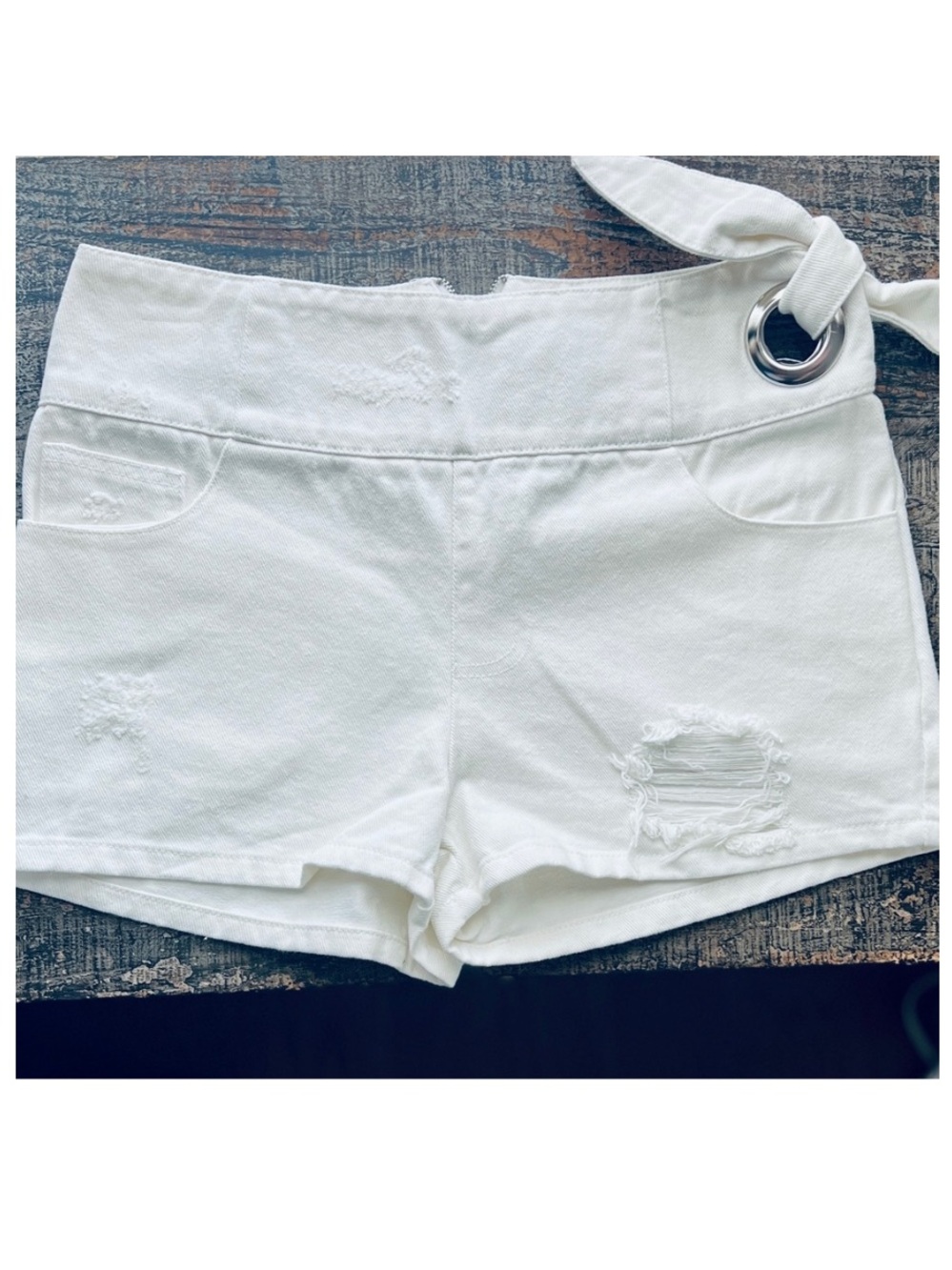 NEW POL Distressed Side-Tie High Rise Denim Shorts in White SMALL